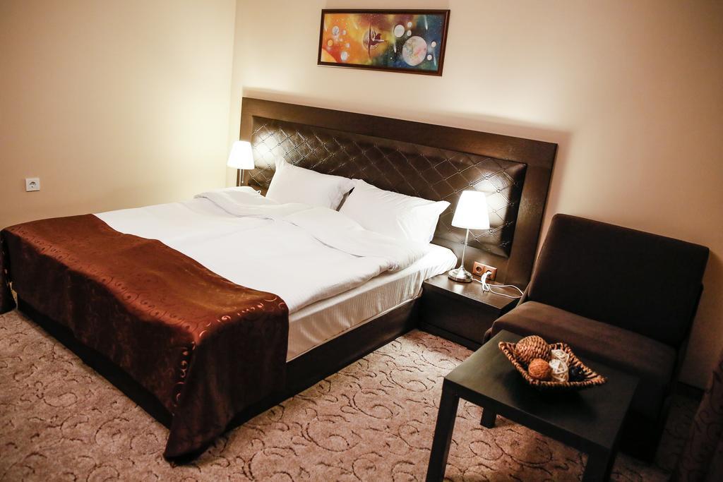 Einstein House & Spa Marchevo Kamer foto